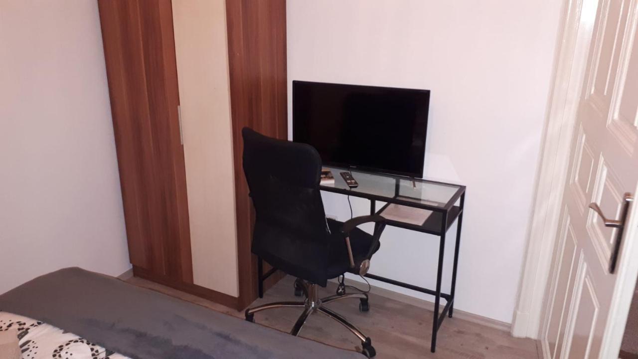 Garibaldik Apartman Budapeste Exterior foto