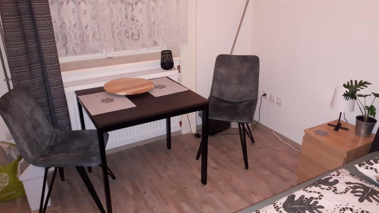 Garibaldik Apartman Budapeste Exterior foto